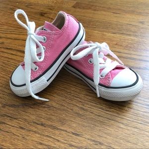 Converse Chuck Taylor All Star Low Top Sneakers